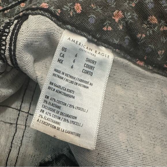 American Eagle Floral Cargo Pants, 90s, Y2K, Button Fly, Size 6 SHORT - Picture 12 of 15